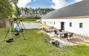 Beautiful Home In Grenaa With Wifi, Grenå